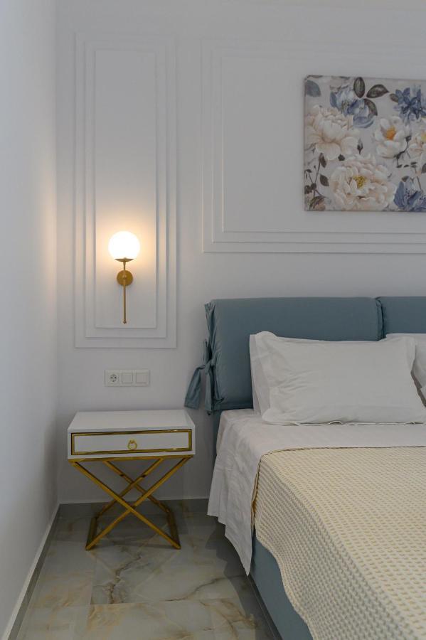 Dionisos Suites Lixouri Eksteriør billede