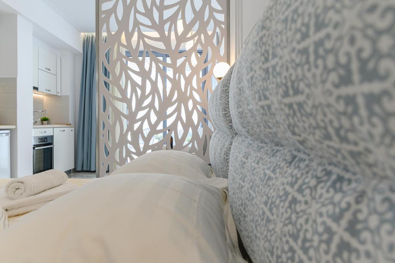 Dionisos Suites Lixouri Eksteriør billede