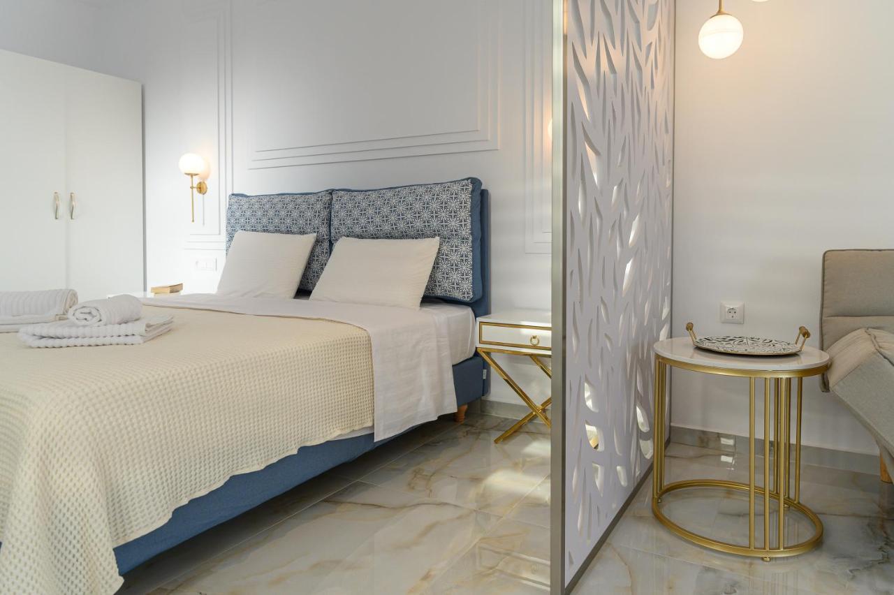 Dionisos Suites Lixouri Eksteriør billede